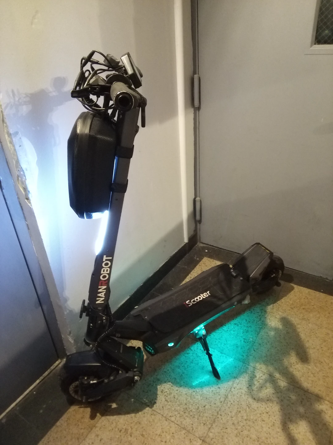 NANROBOT  72 volts dual motor 70 mph - photo 2