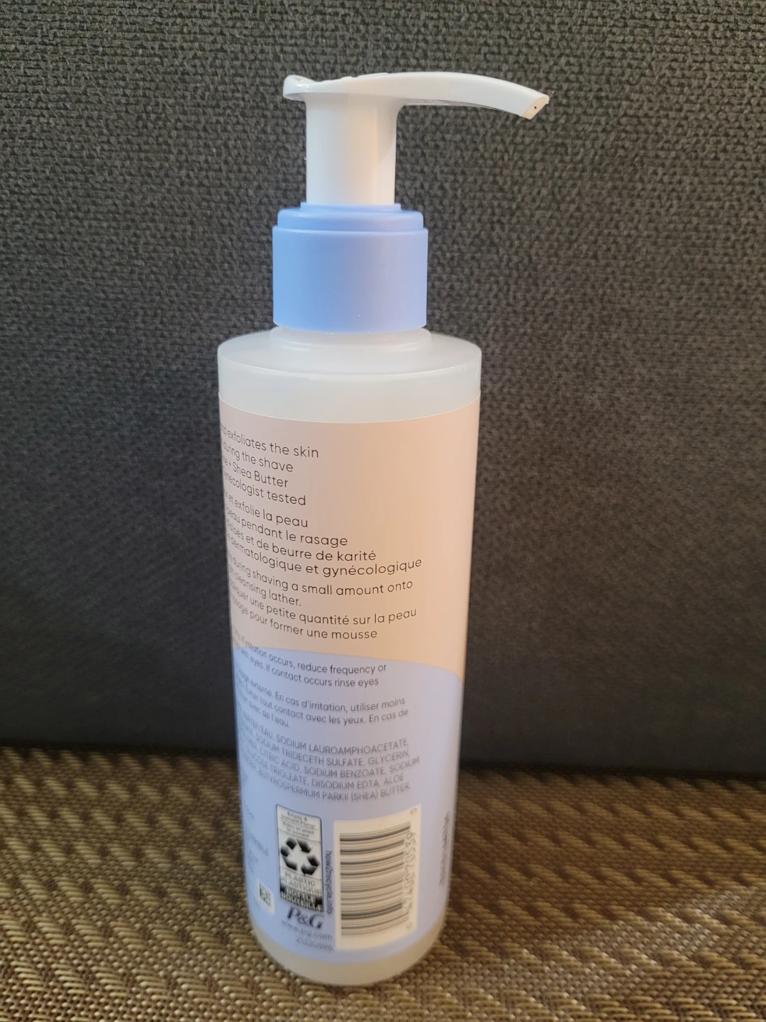 Gillette Venus Pubic Hair & Skin Smoothing Cleanser + Shave Gel - photo 2