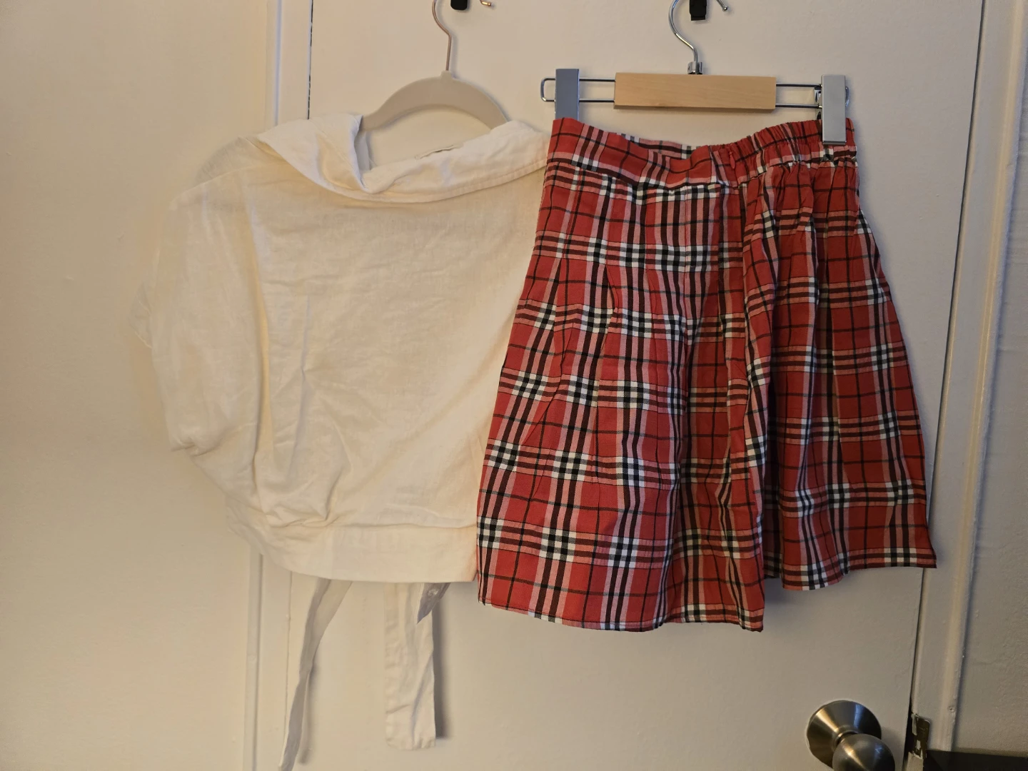 White Linen Blend Cropped Shirt with Red Plaid Skirt Set - photo 2
