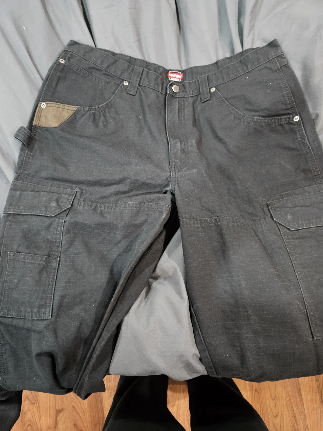 38" Wrangler Black Cargo Work Pants