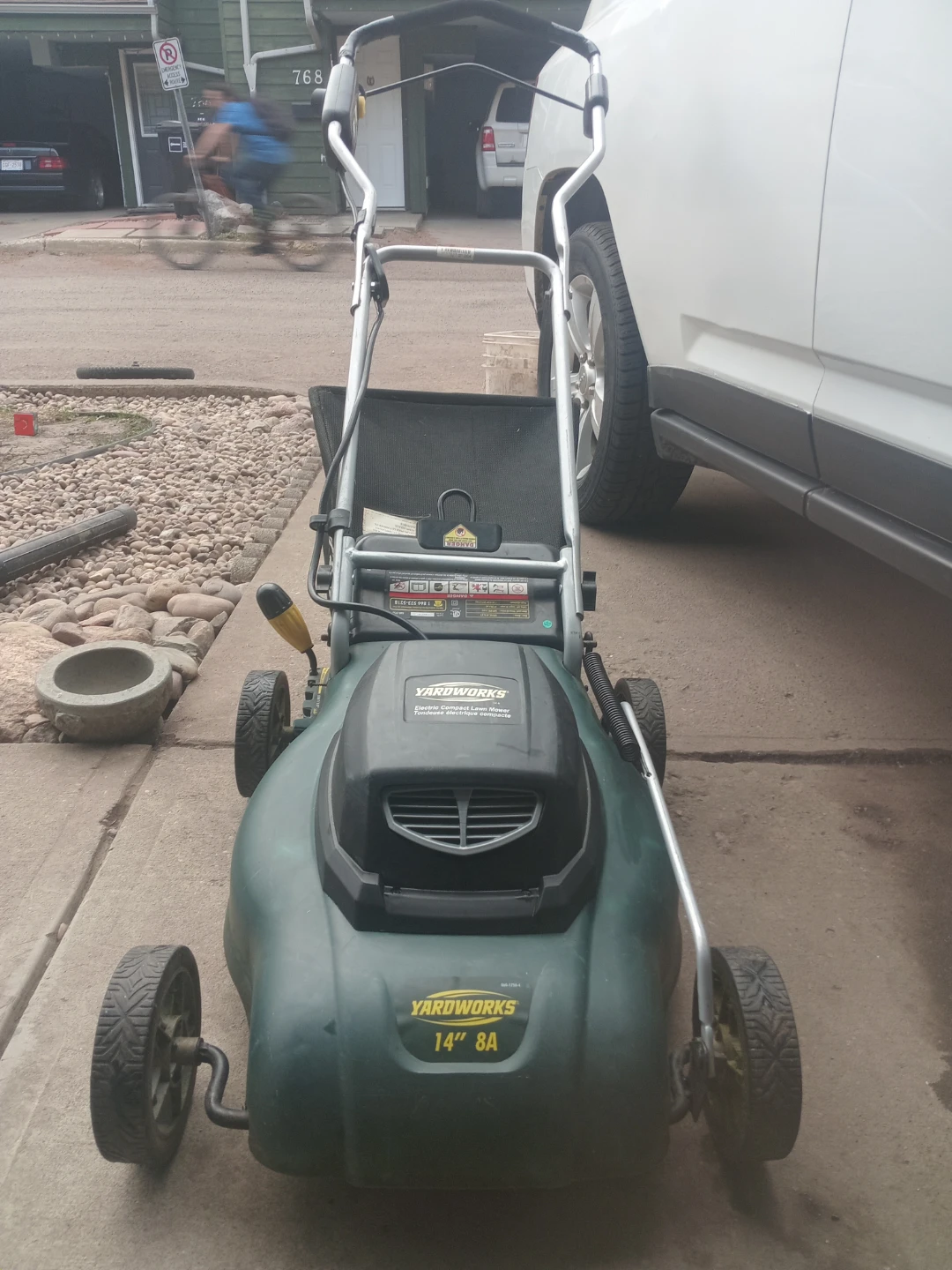 Yardworks 14" Electric Compact Lawn Mower - 8A