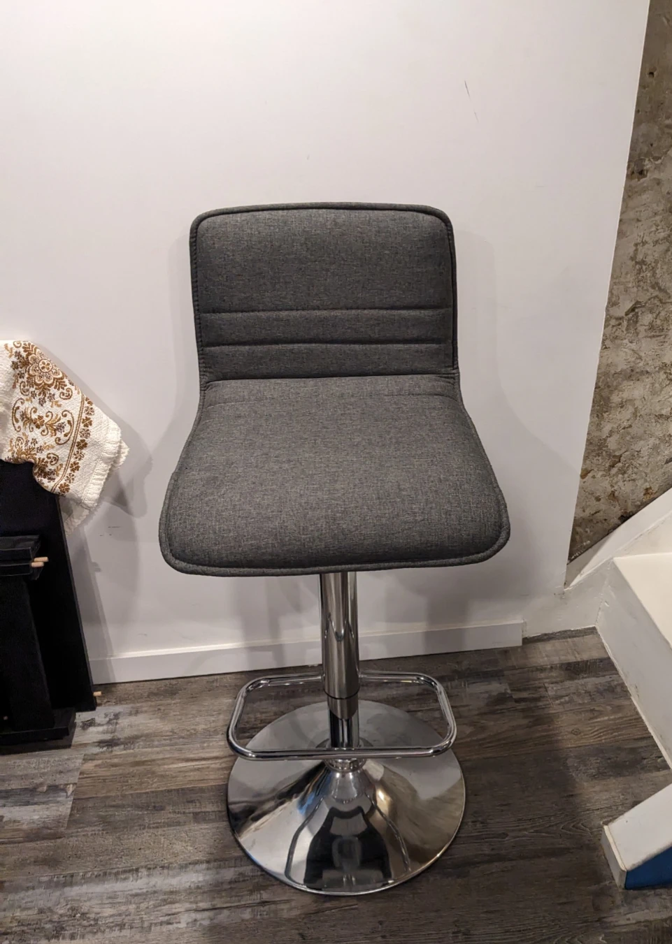 2 x Grey Adjustable Bar Stool - photo 3
