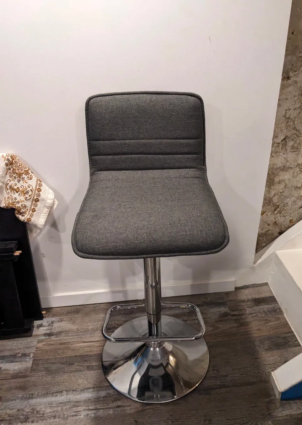 2 x Grey Adjustable Bar Stool - photo 3