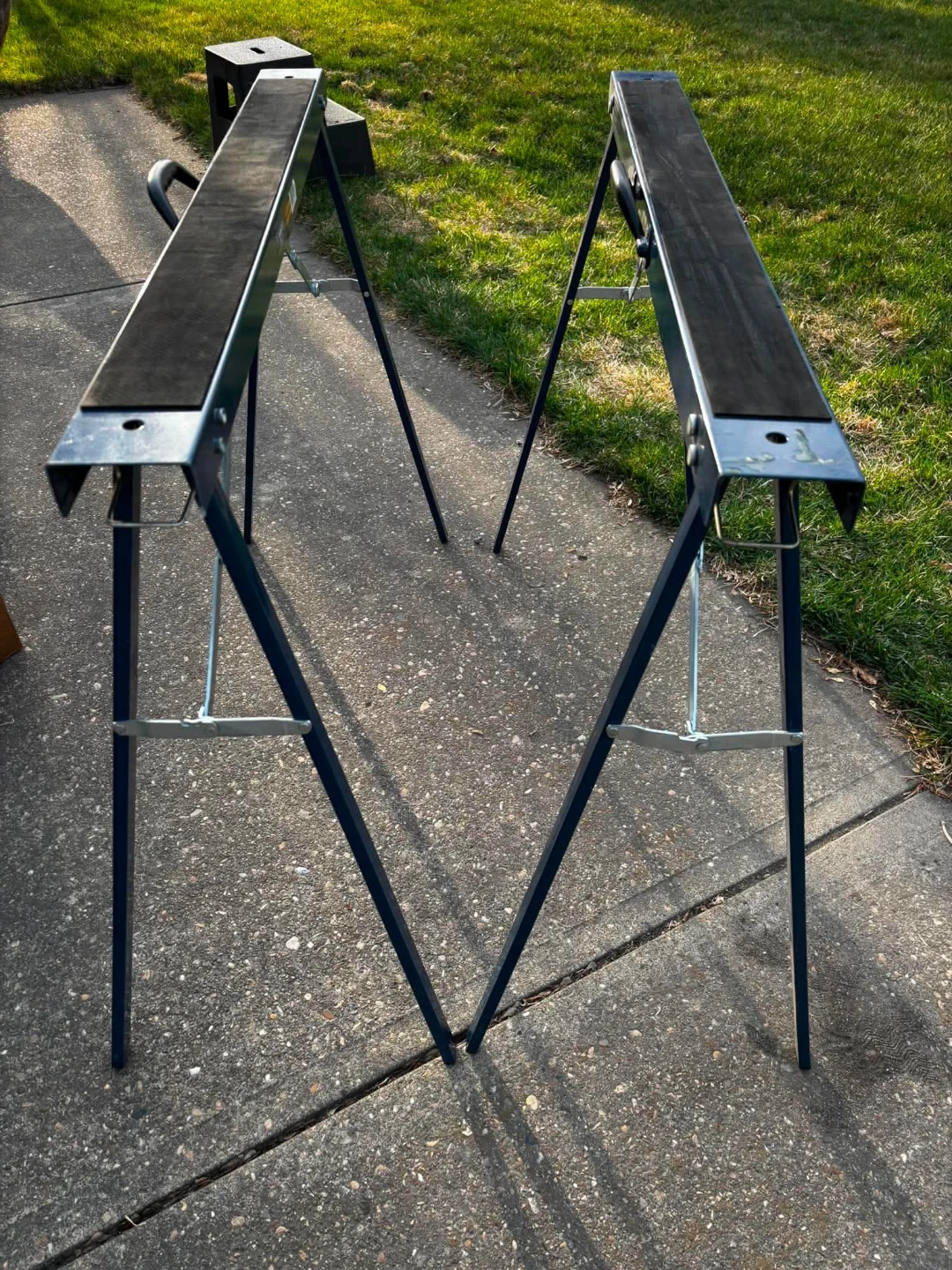 Mastercraft Folding Sawhorse Set - photo 2