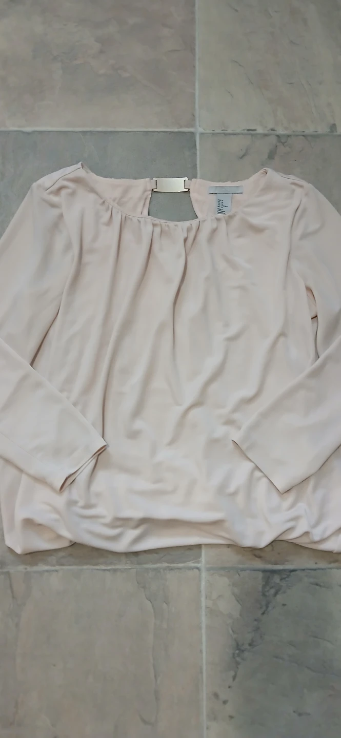 H&M Long Sleeve Blouse- Size M - photo 2