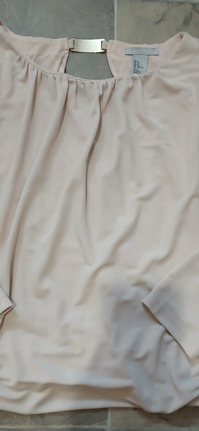 H&M Long Sleeve Blouse- Size M - photo 3