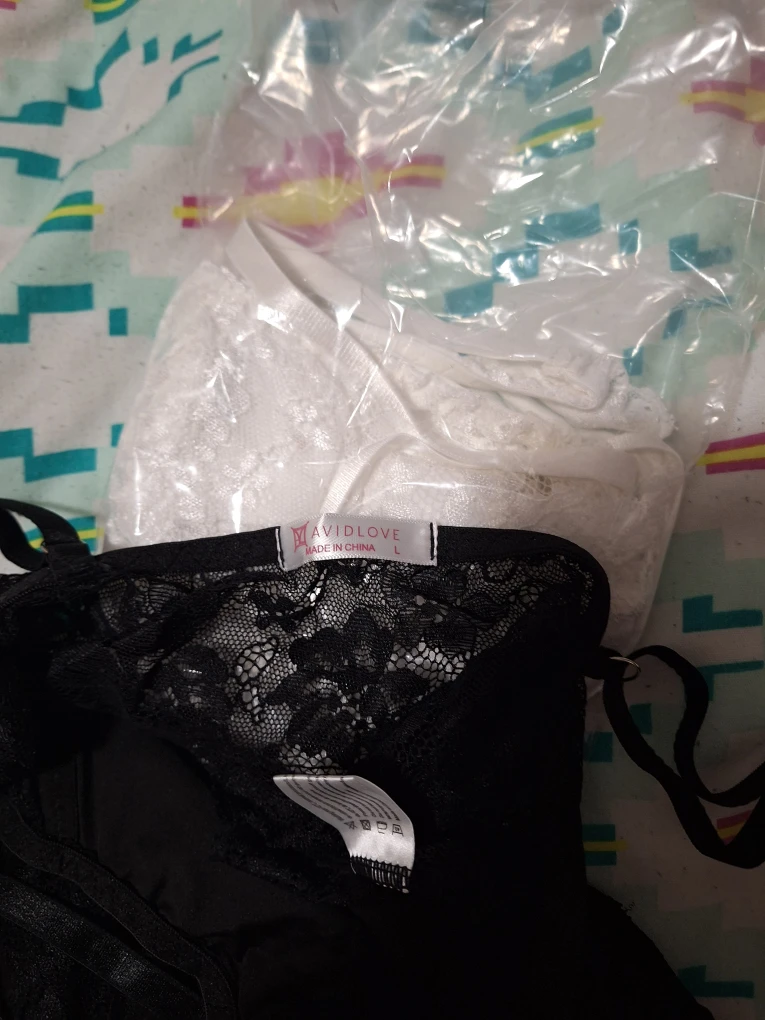 Avidlove 1  Black & 1 white Lace Bralettes XL - photo 4