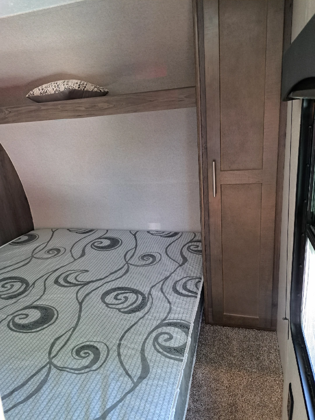 Viking Travel Trailer - photo 3