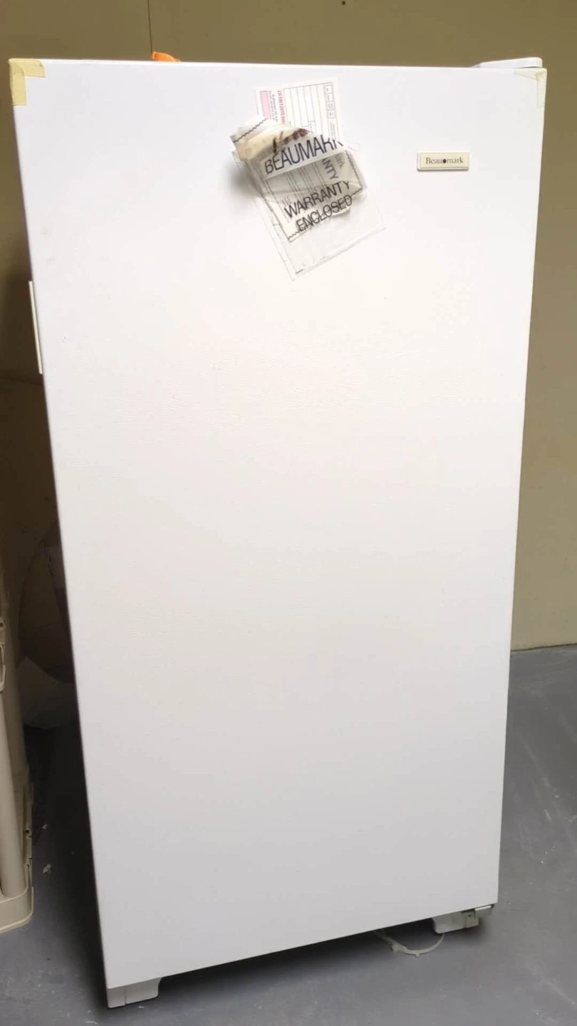 White Beau Mark Freezer - photo 2