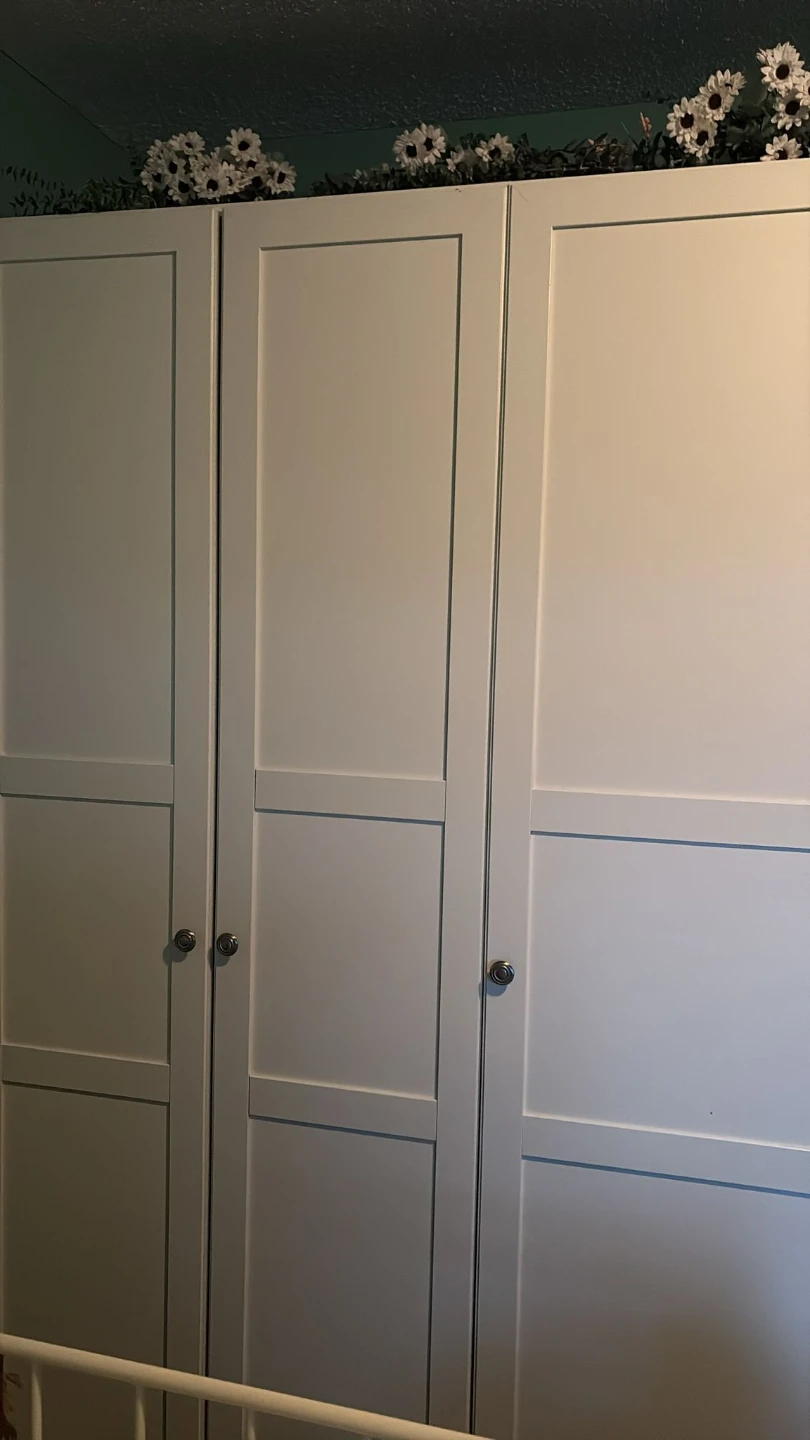 White 3-Door Wardrobe - photo 3