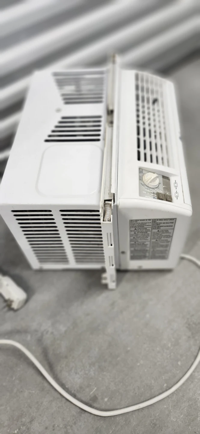 LG 5000 BTU window AC 21*14*12"LWH - photo 4
