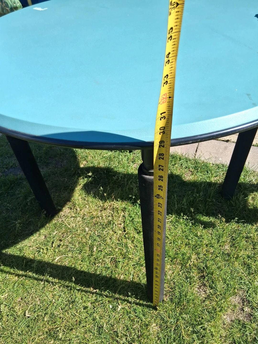 Round Teal Table - photo 3