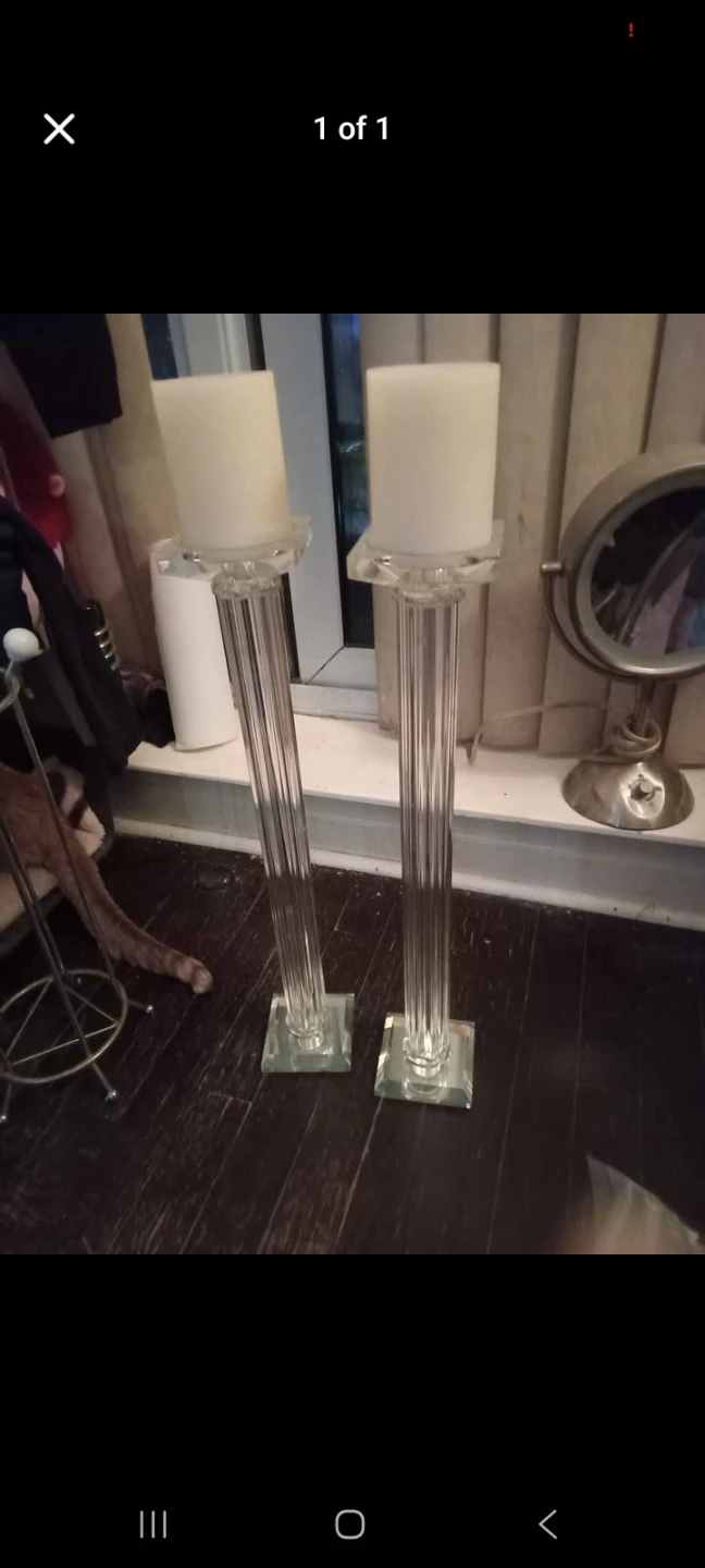 Set of 2 Clear Glass Pillar Candle Holders