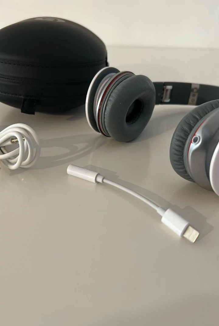 Beats Solo HD Headphones White - photo 2
