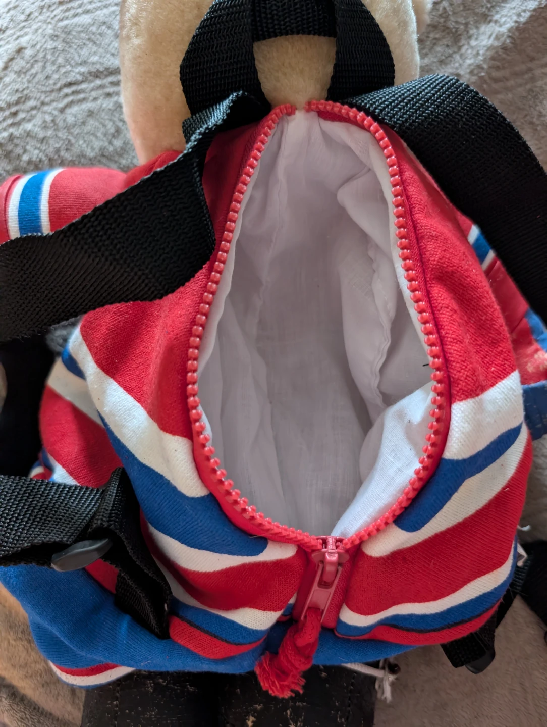 Vintage Montreal Canadiens Teddy Bear Backpack - photo 3