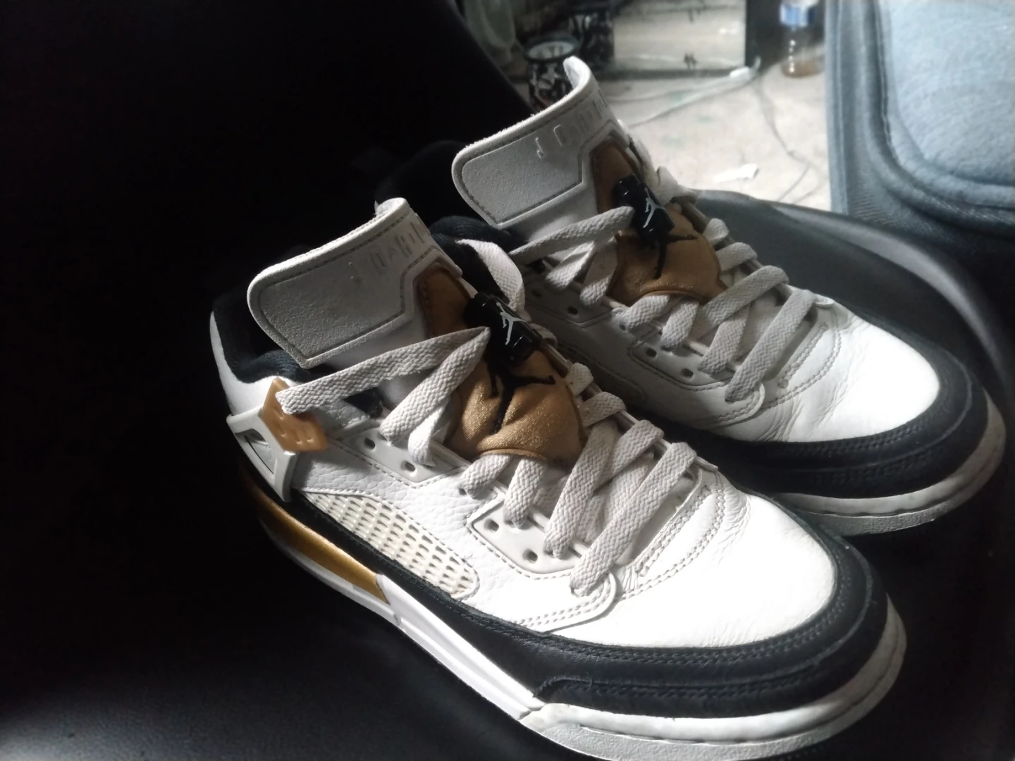 Jordan Sneakers - photo 3