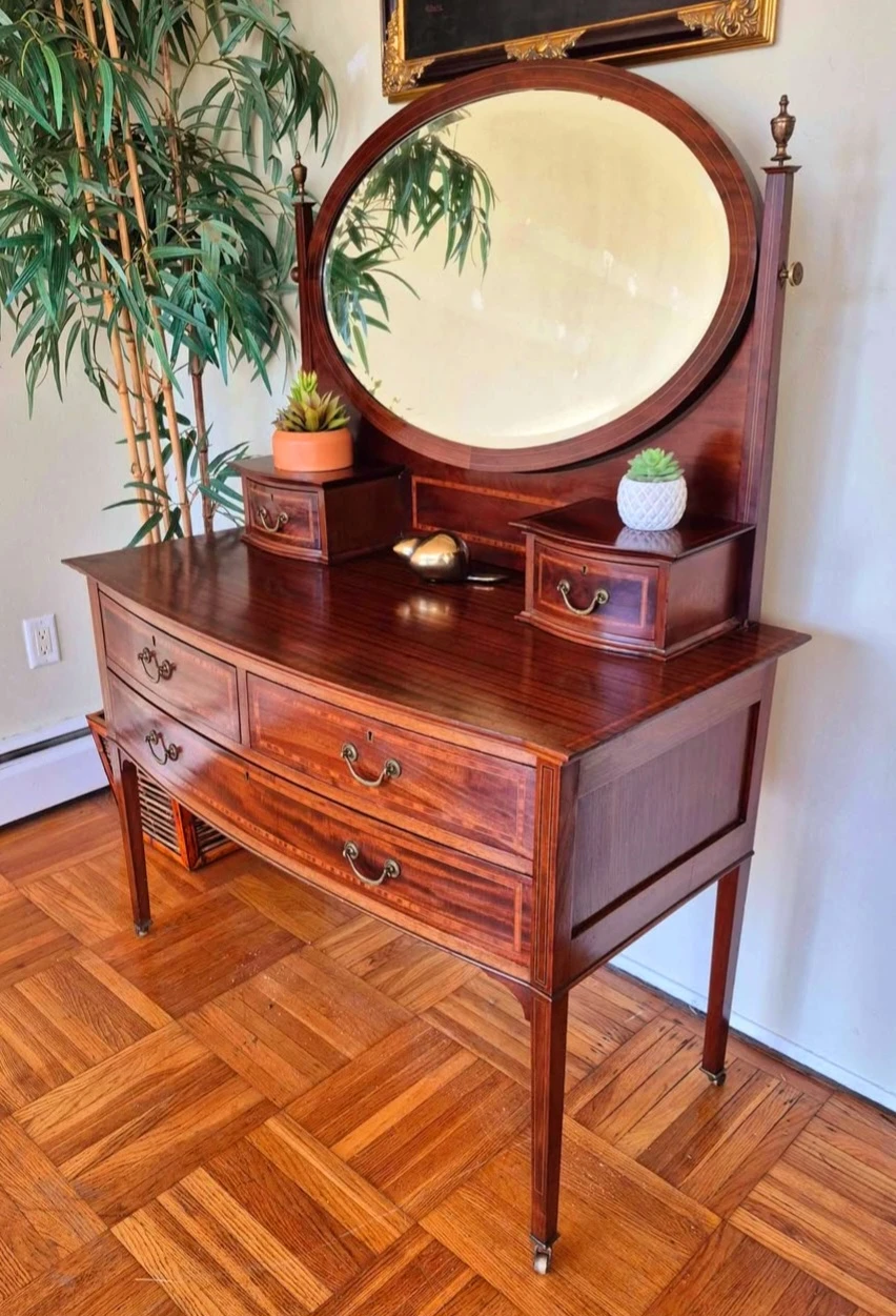 Antique Solid Wood Vanity Dresser With Mirror On Caster Wheels - photo 2