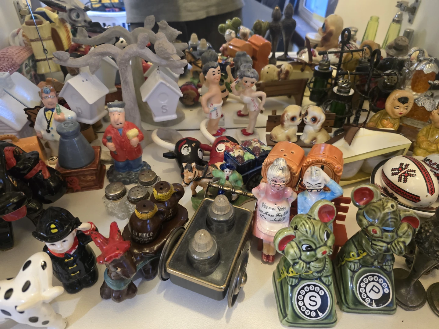 Assorted Salt and Pepper Shakers - photo 4