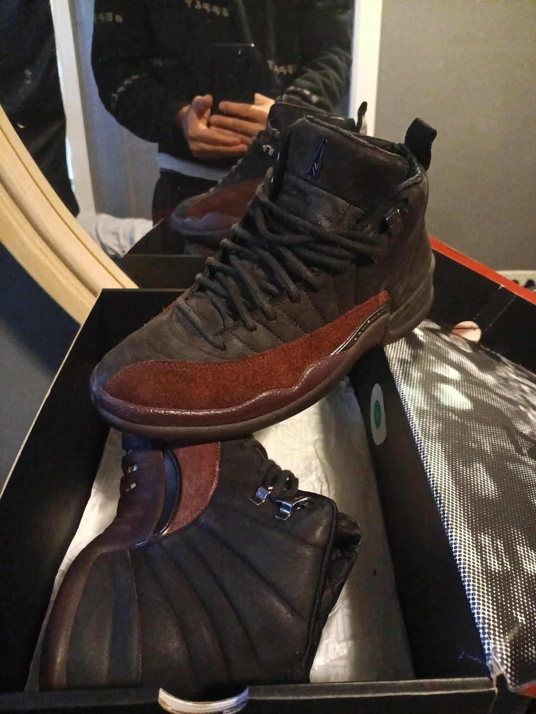 Air Jordan 12 Retro SP "A Ma Maniére" Black Burgundy Size 8.5 - photo 4