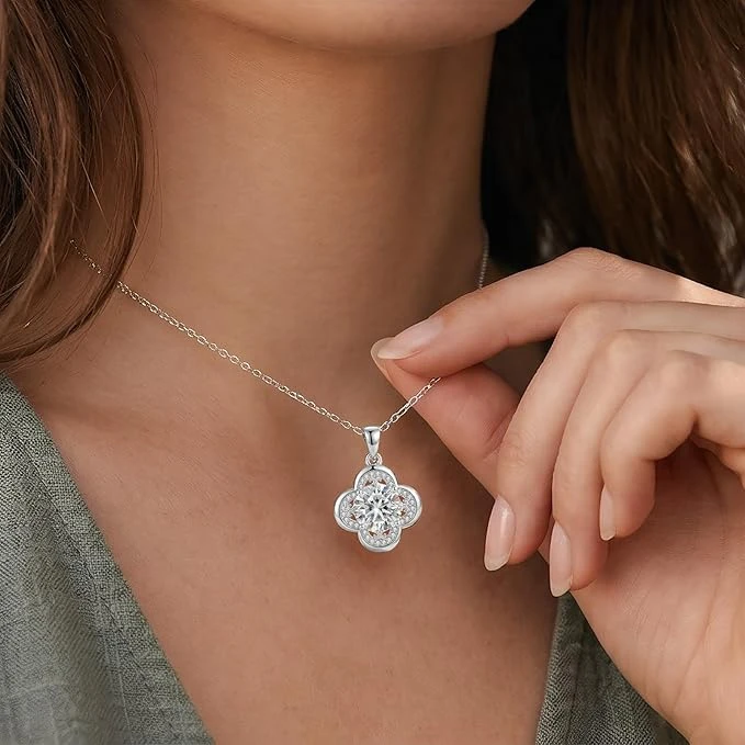 3 Carat Moissanite Four Leaf Clover Necklace - photo 4