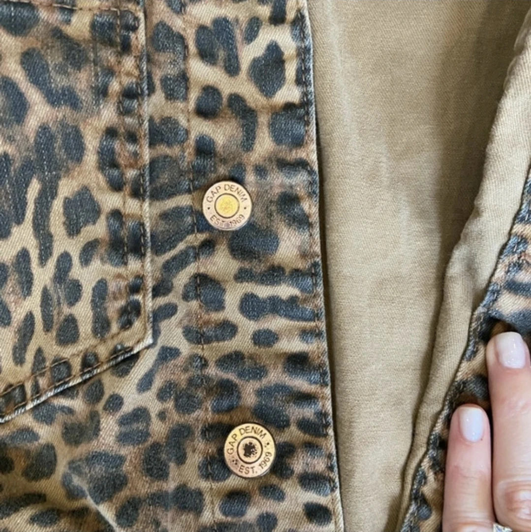 GAP Leopard Print Denim Utility Mini Dress • Small - photo 5