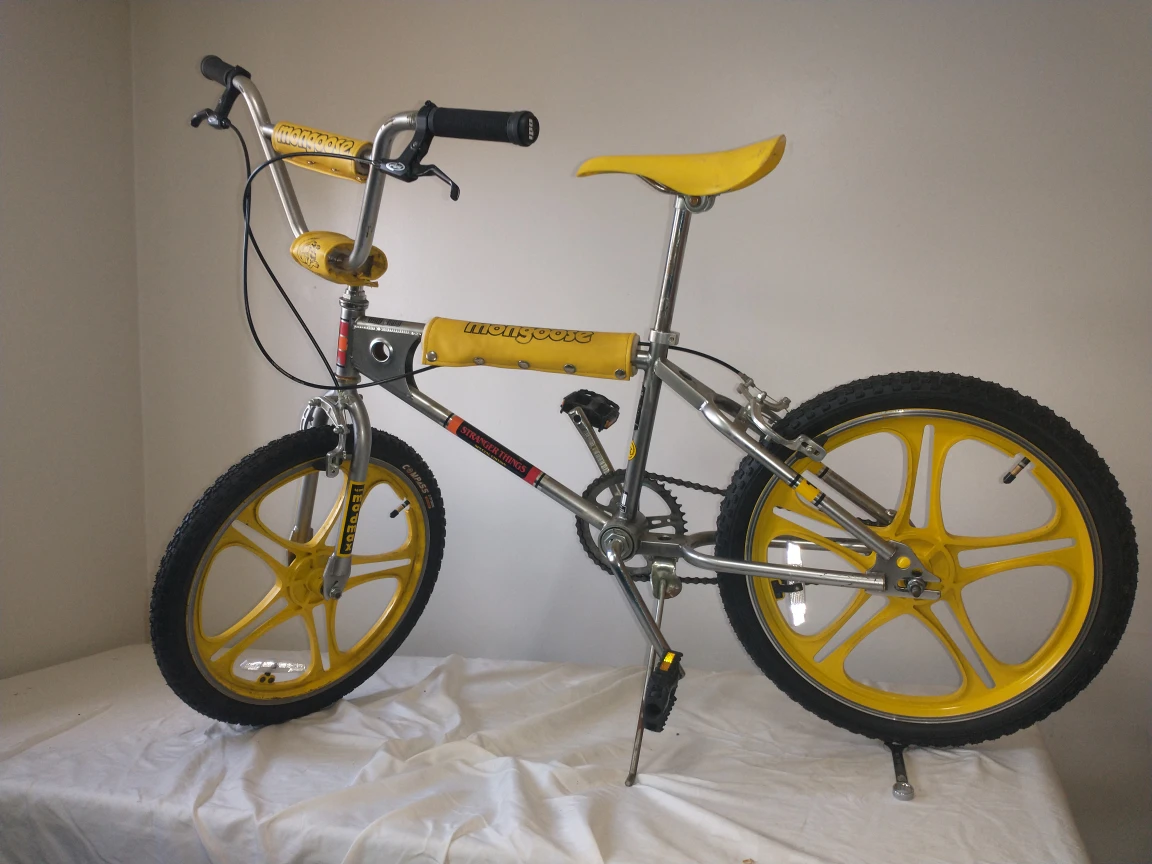 Vintage Mongoose BMX Bicycle - Yellow - photo 2