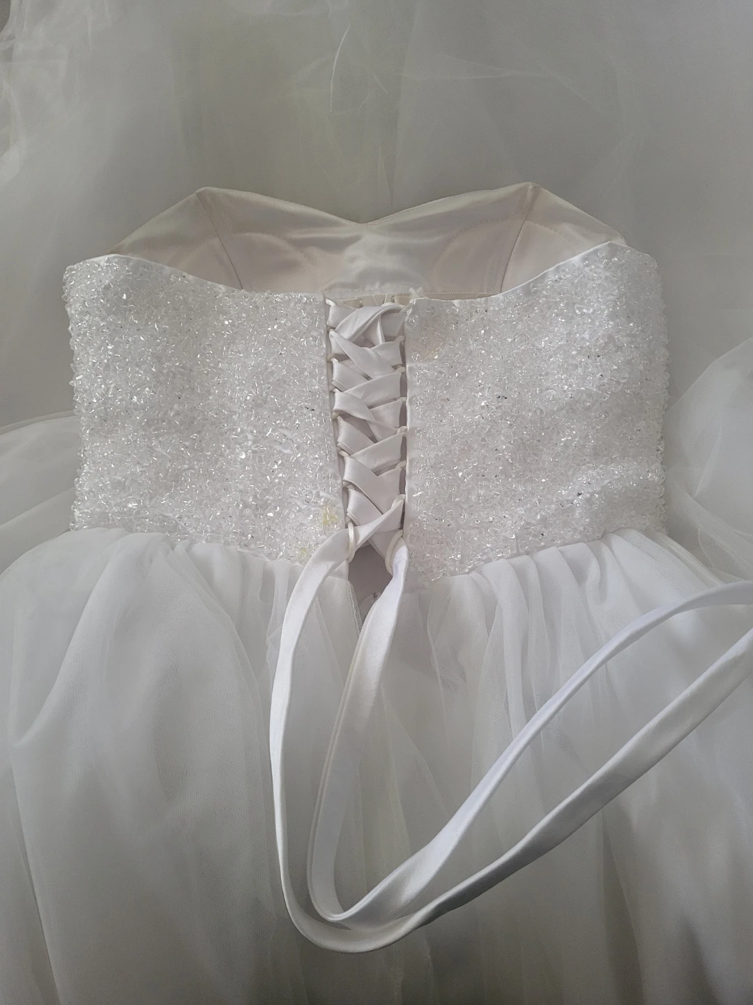 White Strapless Wedding Dress - photo 3