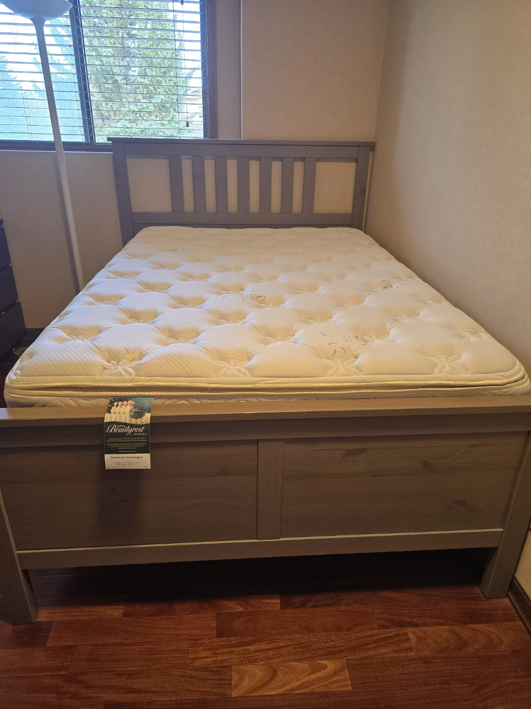 Simmons double bed, foundation, and bed frame