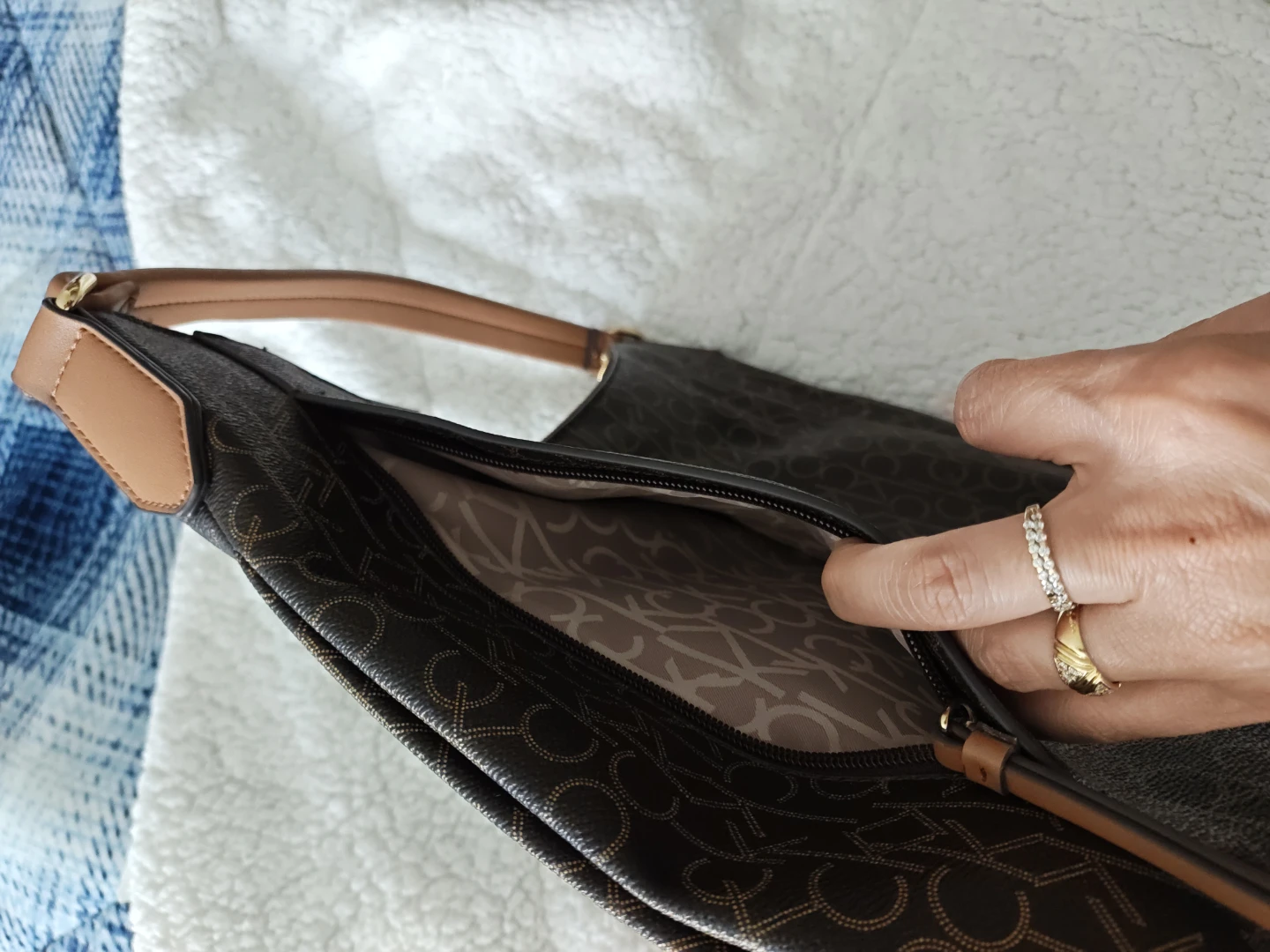 Calvin Klein Hobo Bag - Brown Monogram - photo 5