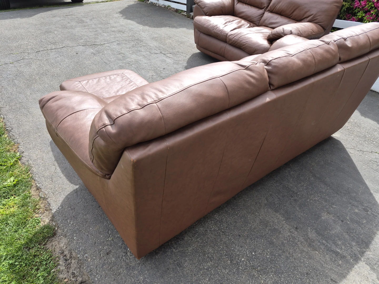 Brown Leather Sofa and Loveseat Set with Ottoman - photo 5