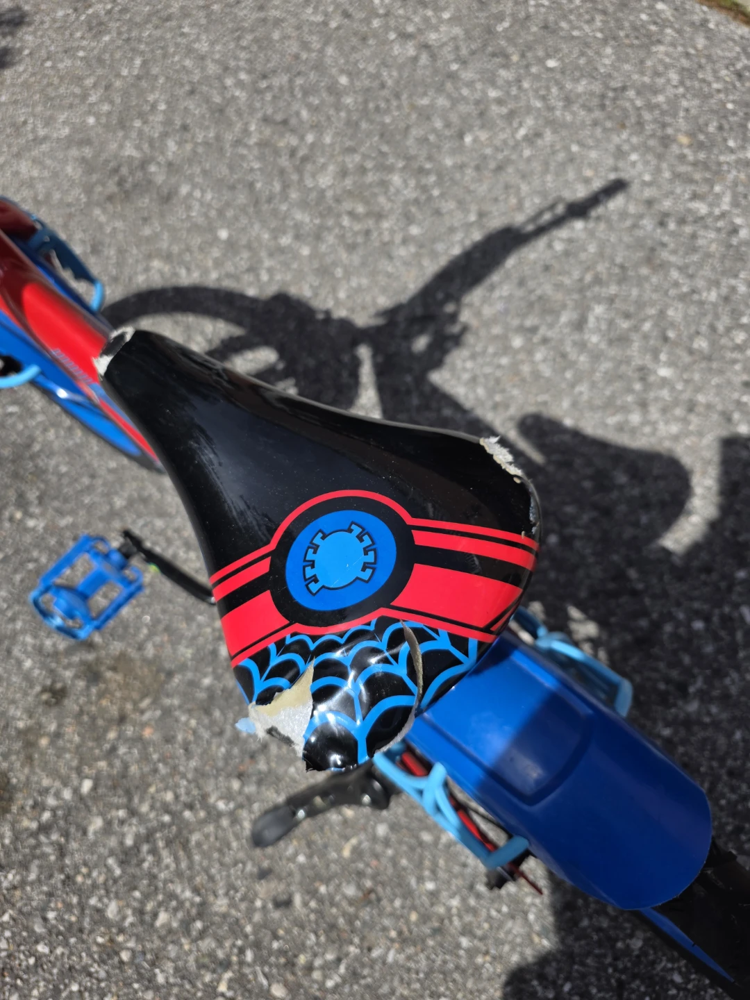 Kids Spiderman Bike 16 inch with training wheel - photo 4