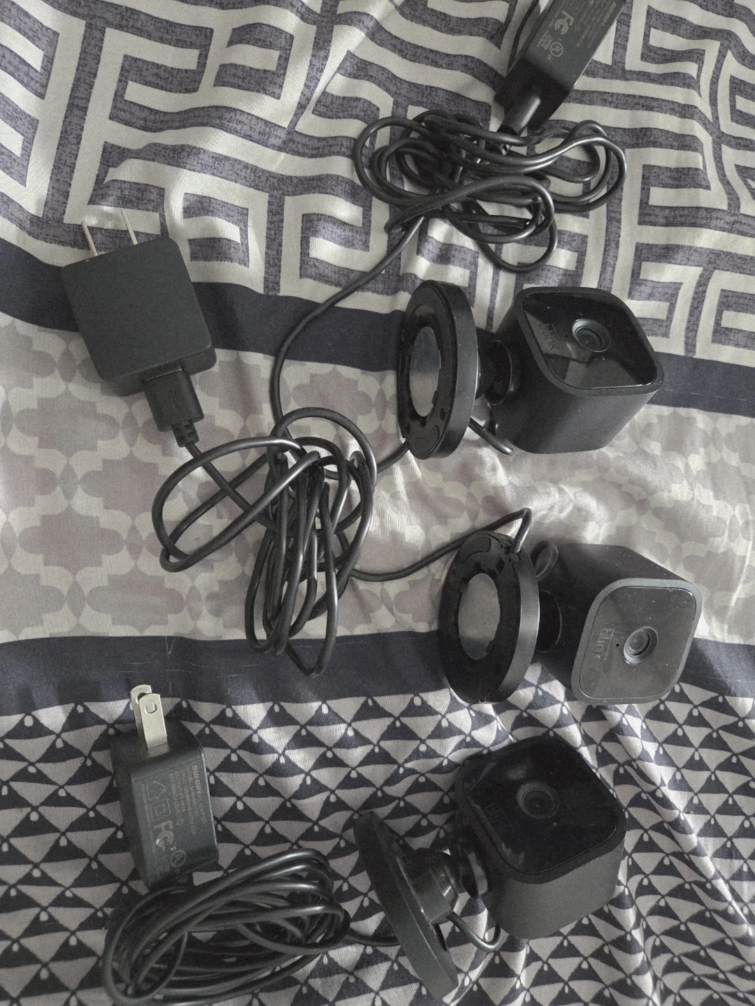 Blink Outdoor Camera System - 3 Cameras - photo 3