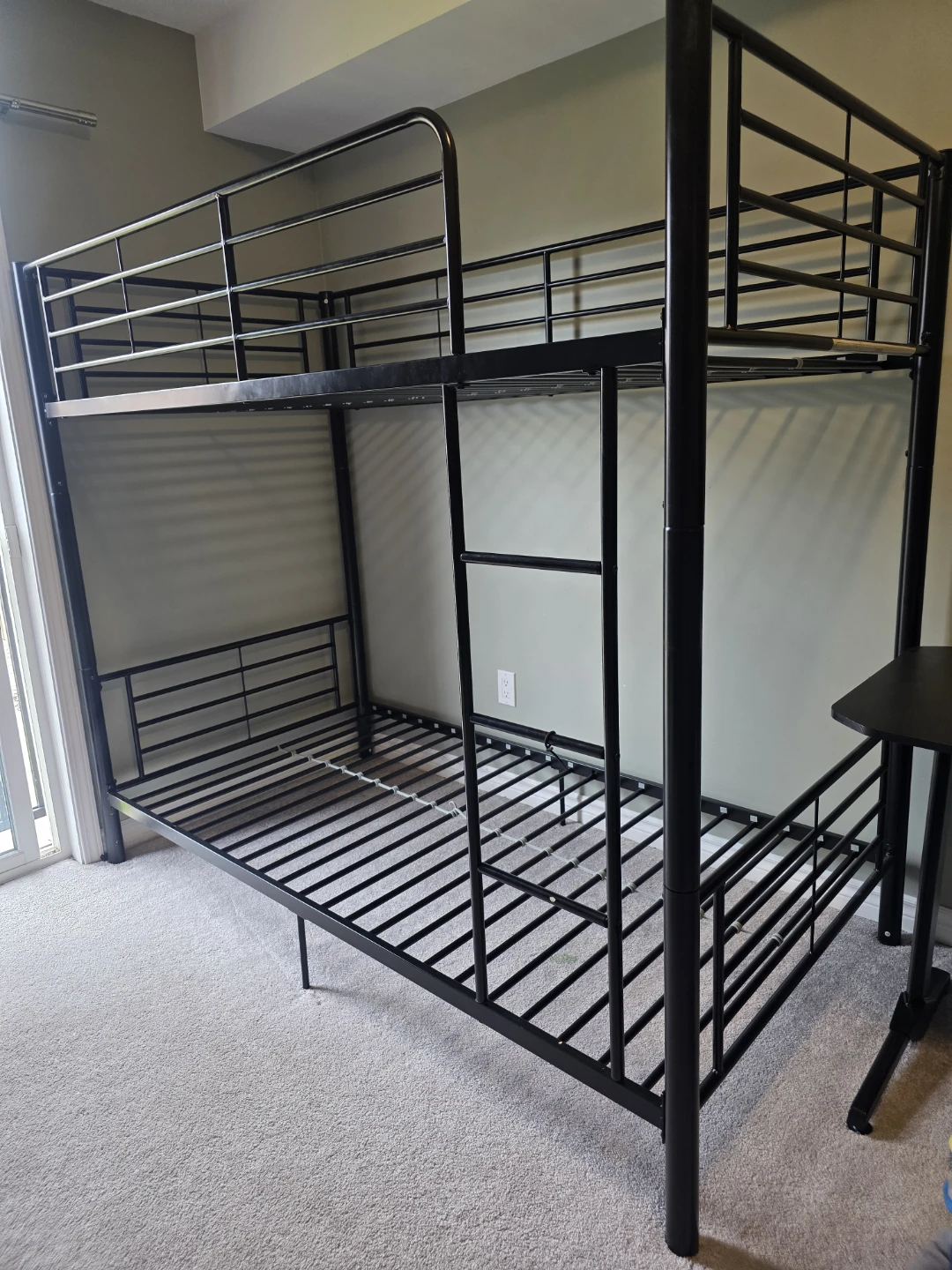 Kids Twin Over Twin Bunk Bed with matresses - like new condition