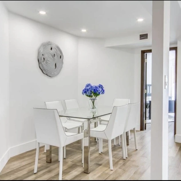 Glass Top Dining Table with 6 White leather Chairs - photo 2