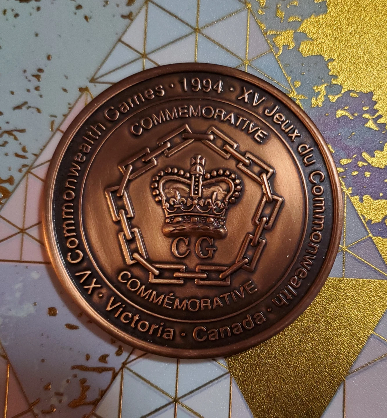 Vintage 1994 Commonwealth Games Commemorative Medal ($35 Firm) - photo 3