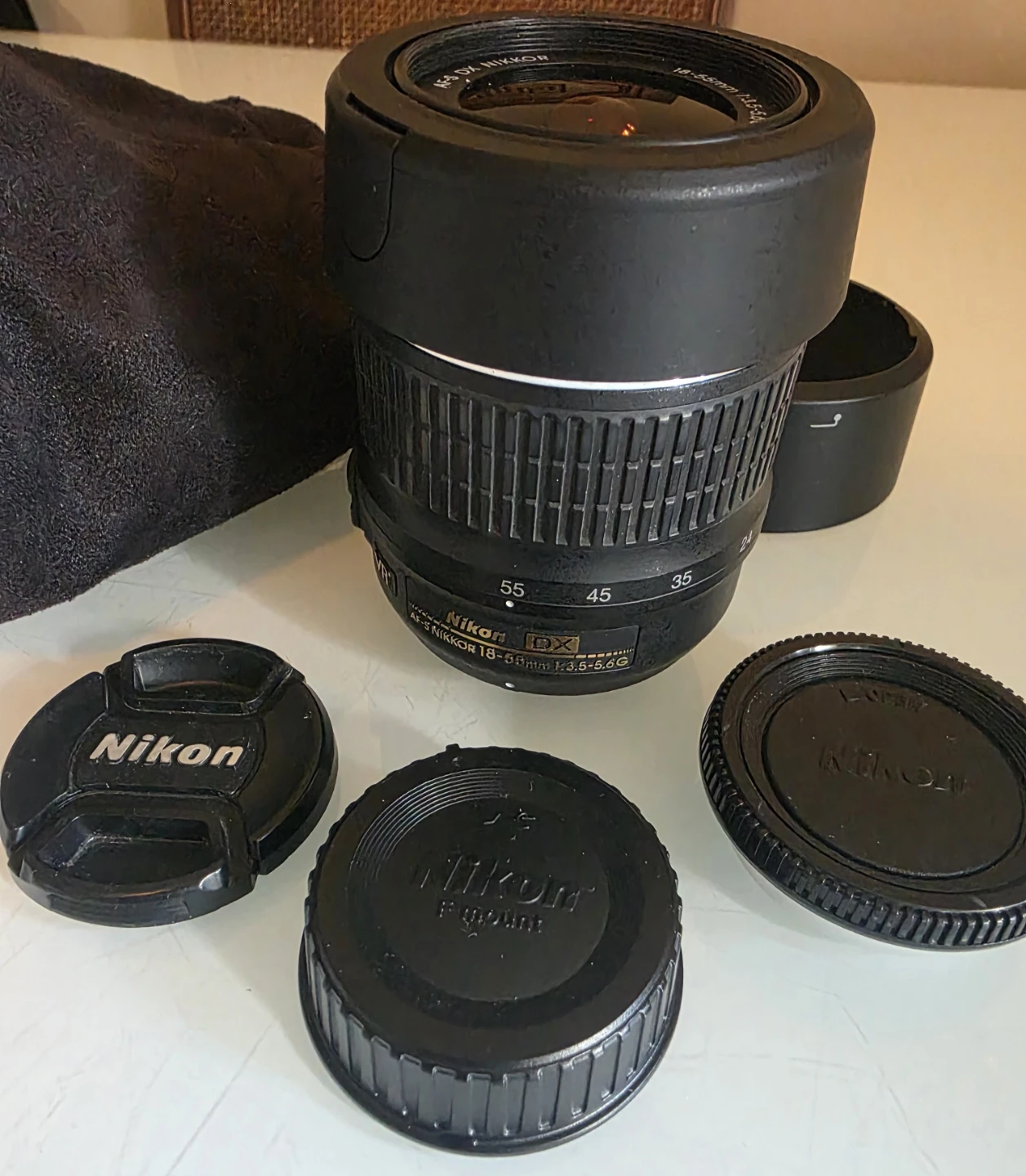 Nikon AF-S DX Nikkor 18-55mm f/3.5-5.6G VR Lens Bundle - photo 2
