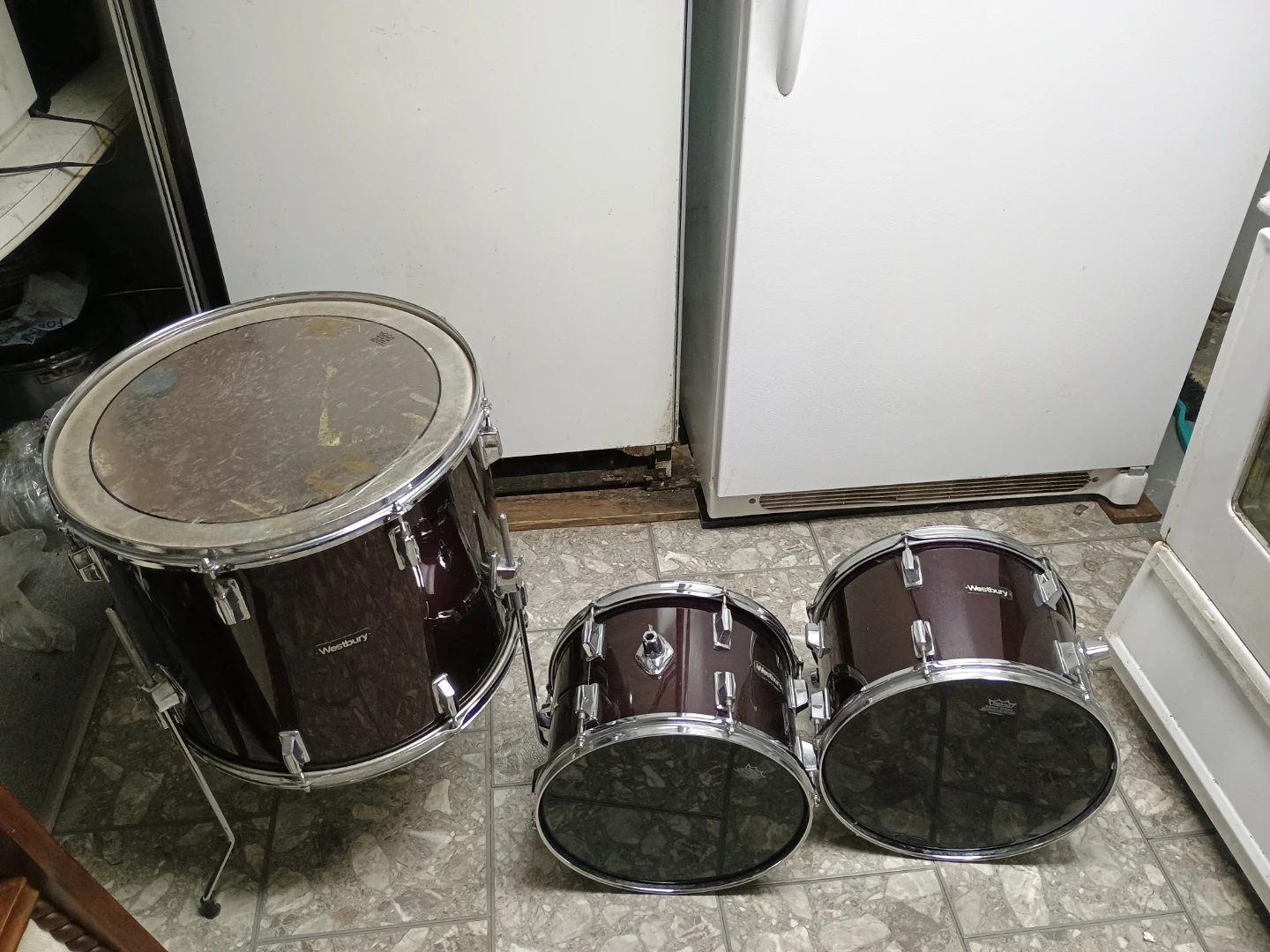 Remo Power Stroke 24" drum set USA with extra hardware - photo 4