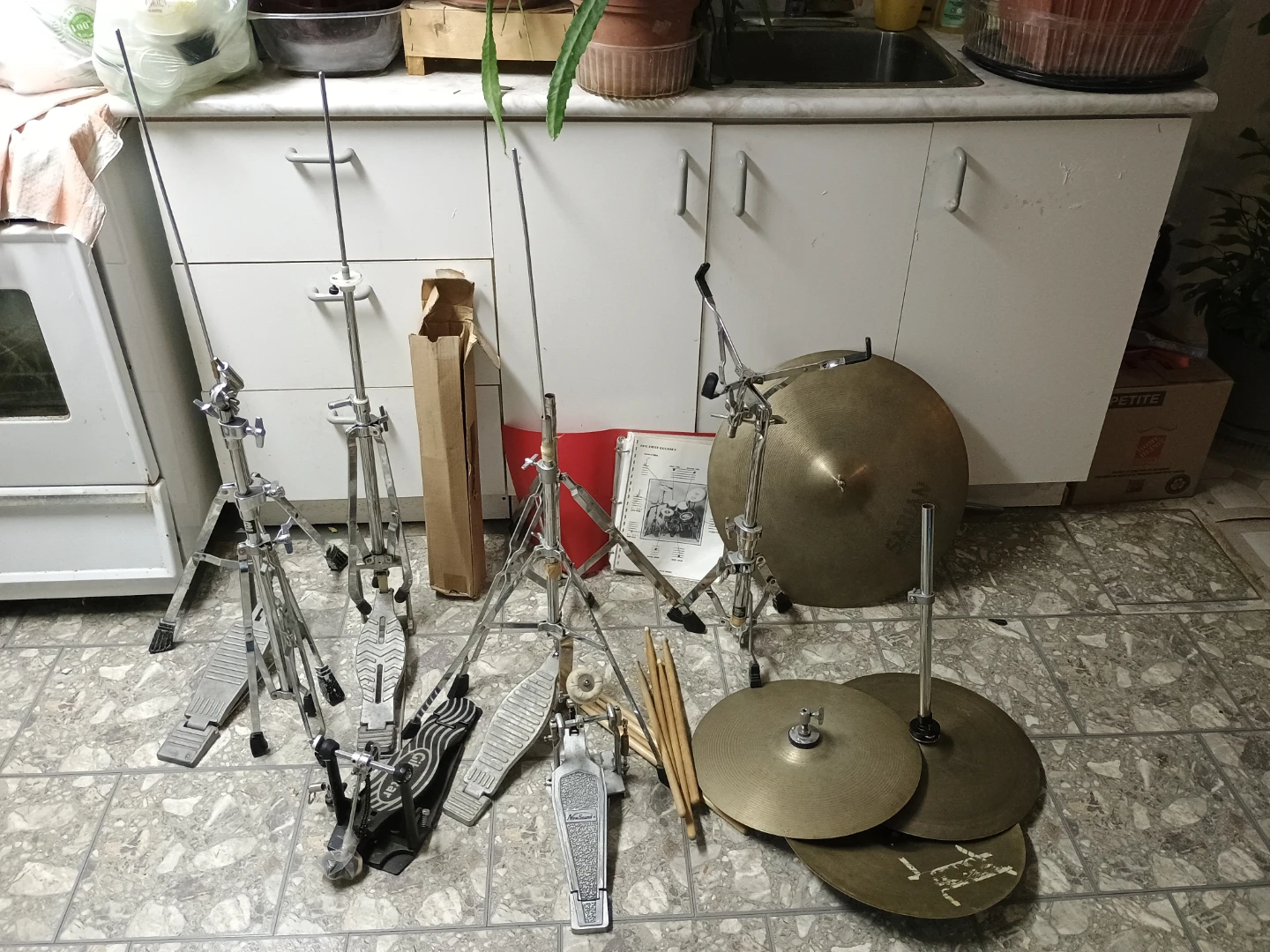 Remo Power Stroke 24" drum set USA with extra hardware - photo 5