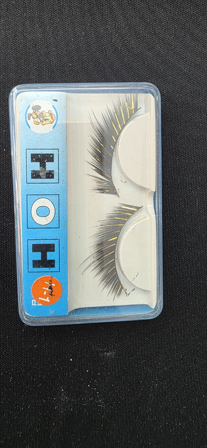 H O H False Eyelashes