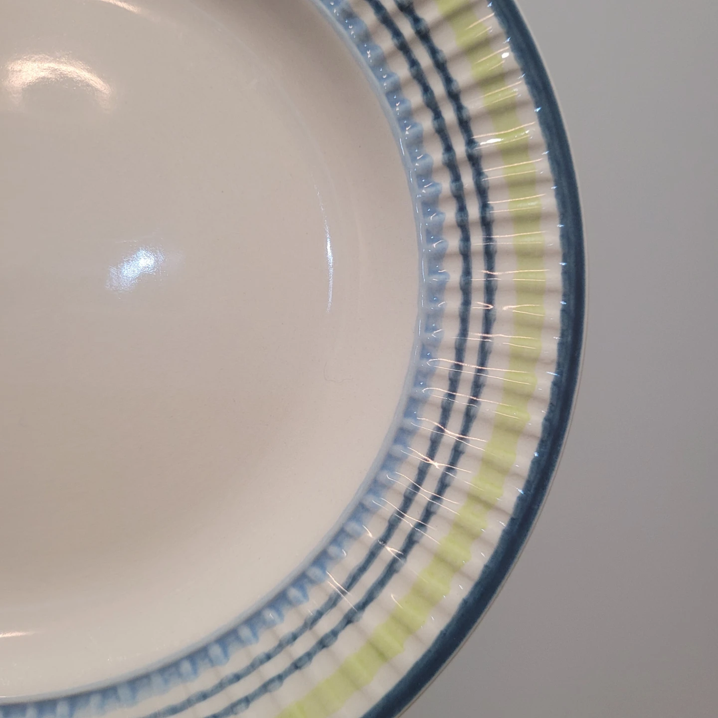 Ceramic Dinnerware Set - 4 of each - photo 3