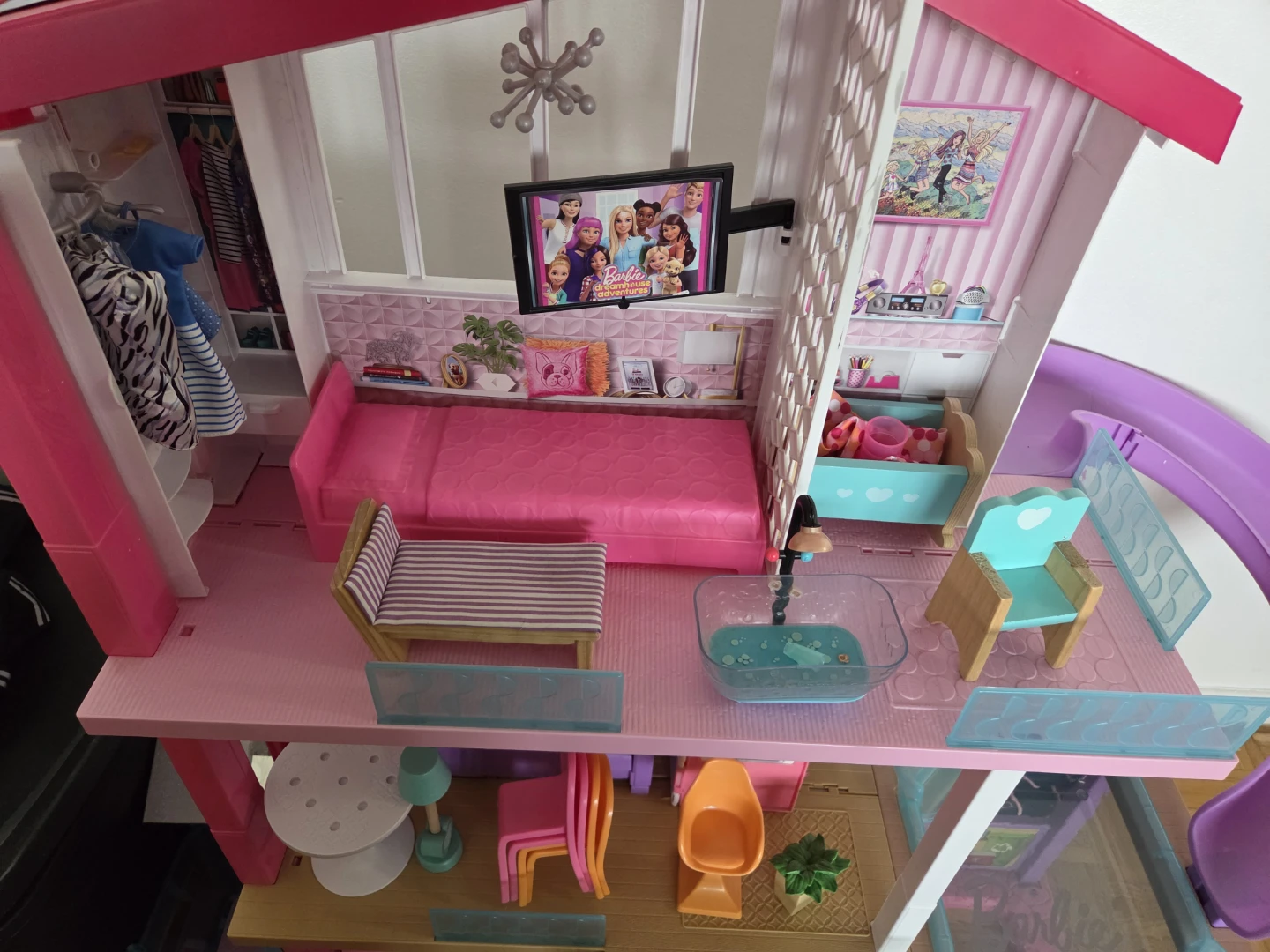 Barbie Dreamhouse Dollhouse with Furniture and Accessories - photo 3