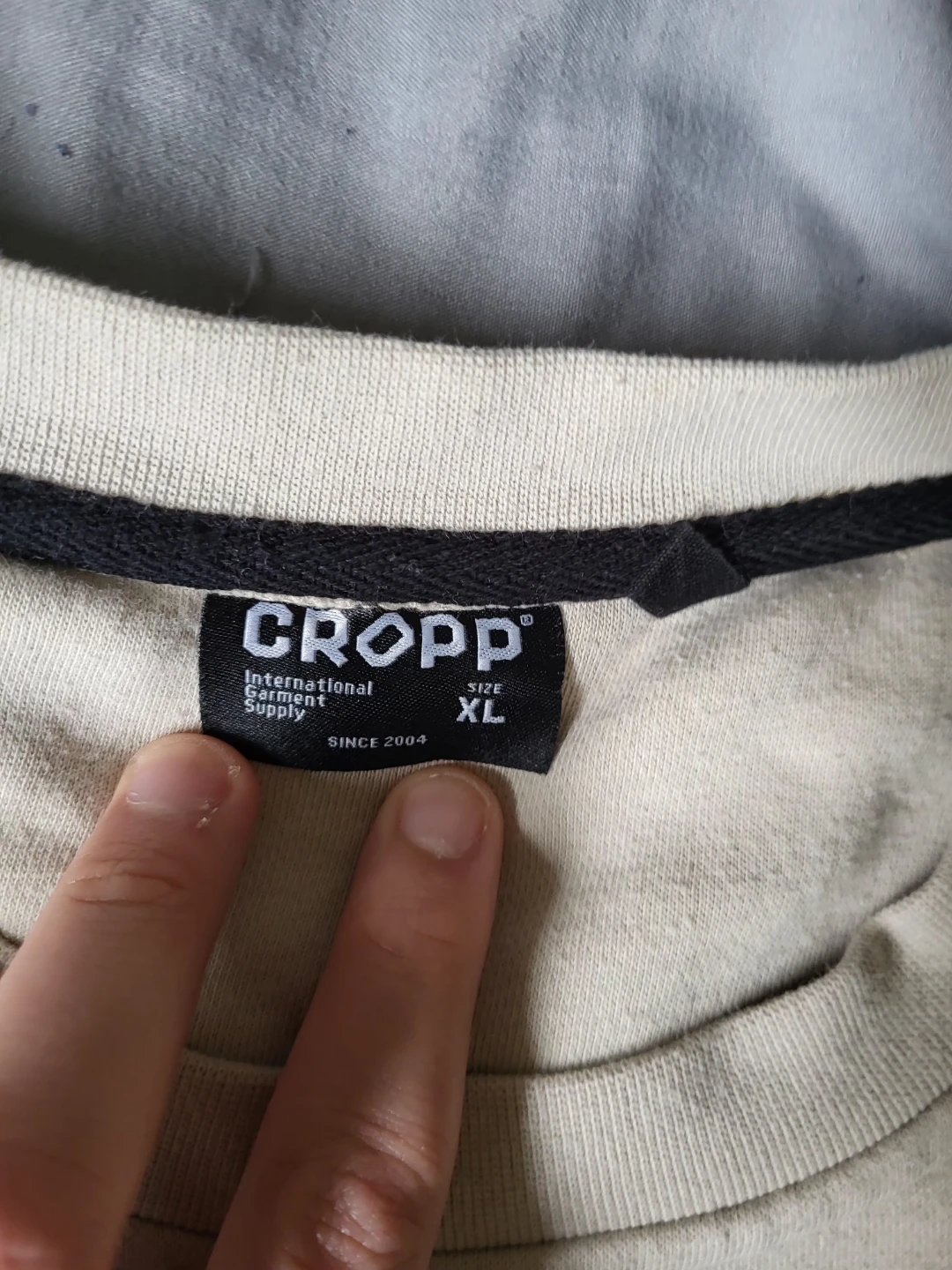 CROPP XL Cream Sweatshirt w/ Pockets - photo 2