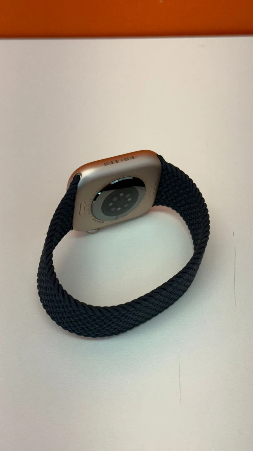Apple Watch Series 10 – 46mm – GPS – 100% Battery Health - photo 2