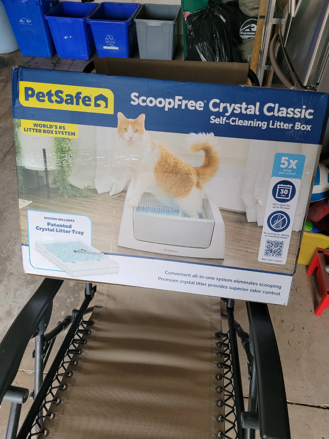 PetSafe ScoopFree Crystal Classic Self-Cleaning Litter Box