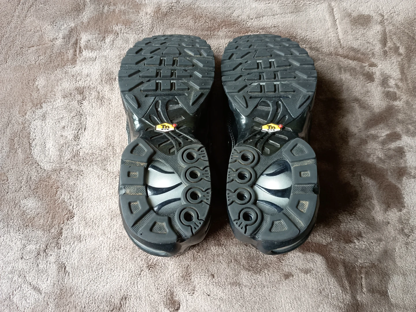 Bottes de sport Nike Air Max Plus Tn 2023 noires - photo 3