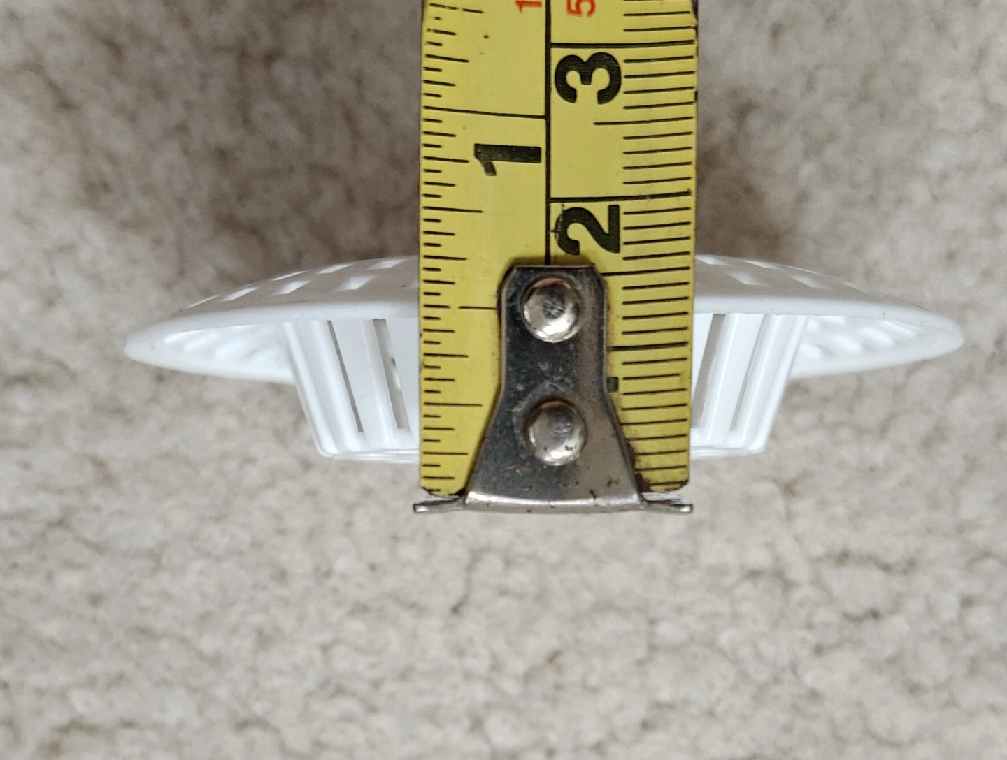 White Plastic Sink Strainers - photo 4