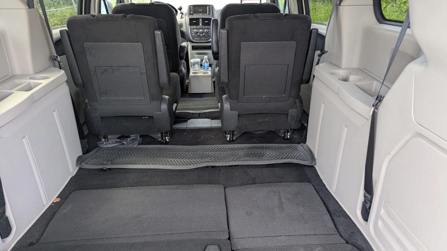 Dadge caravan 2011 - photo 5