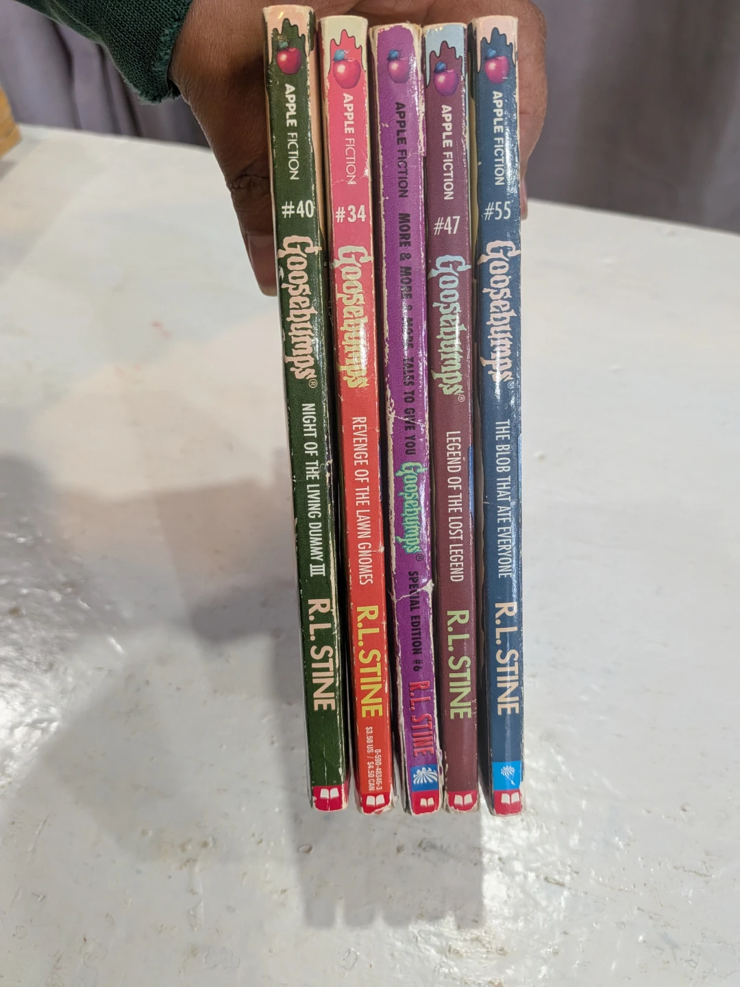 R.L. Stine Goosebumps Book Collection (5 Books) - photo 3