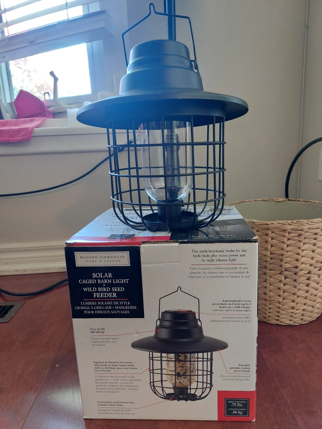 Modern Farmhouse Solar Caged Barn Light Wild Bird Seed Feeder - photo 3