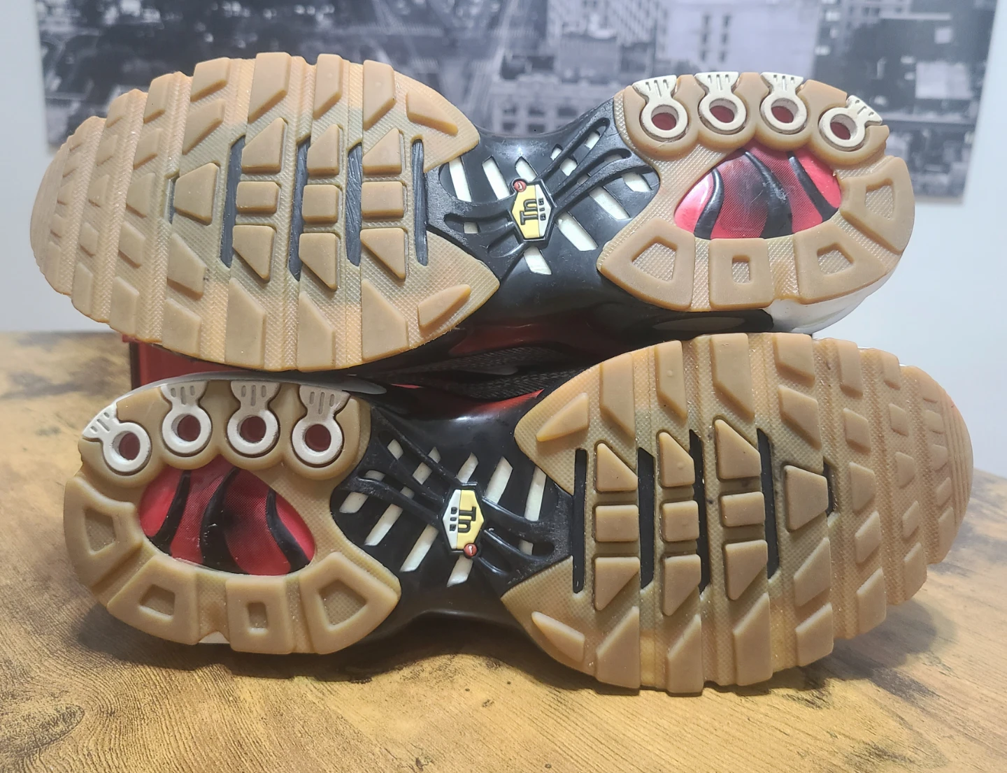 NIKE Air Max Plus SE Remix Pack Sneaker Men's Size 9 US - photo 5